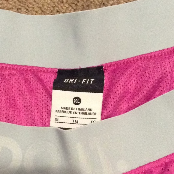 Nike dri-fit reflective shorts pink - XL - Picture 6 of 7